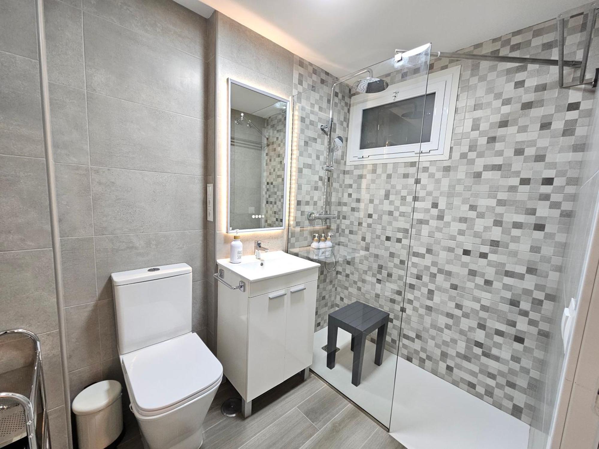 Apartamento Entero, Enormes Piscinas, Terraza Y Playa Benalmádena Exterior foto